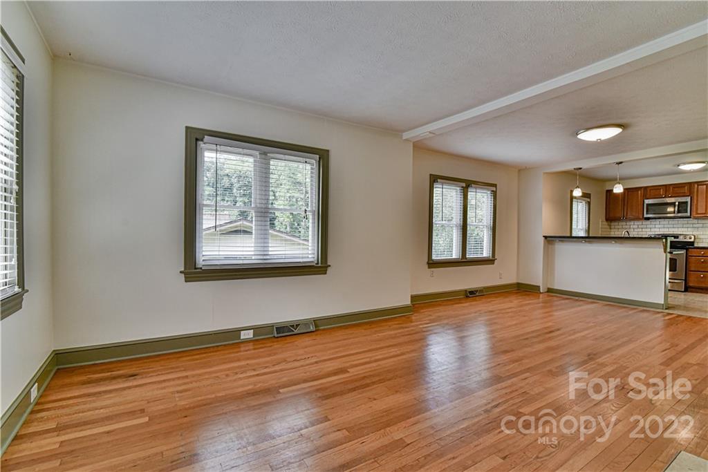 57 Russell Street Asheville NC 28806