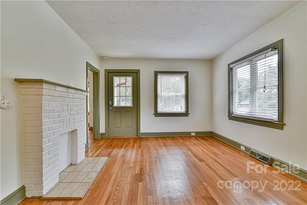 57 Russell Street Asheville NC 28806