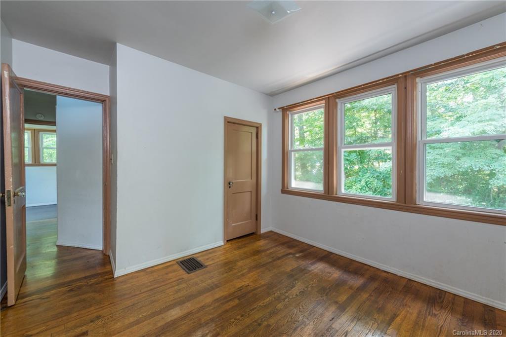 32 Success Avenue Asheville NC 28806