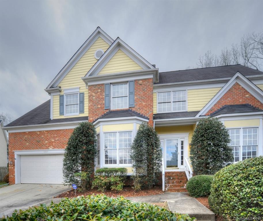 6207 Glencairn Court Charlotte NC 28269