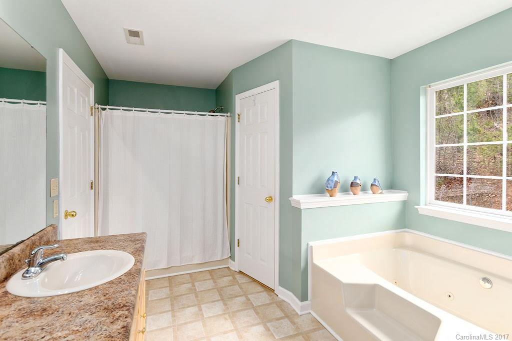 64 Carolyn Drive Candler NC 28715