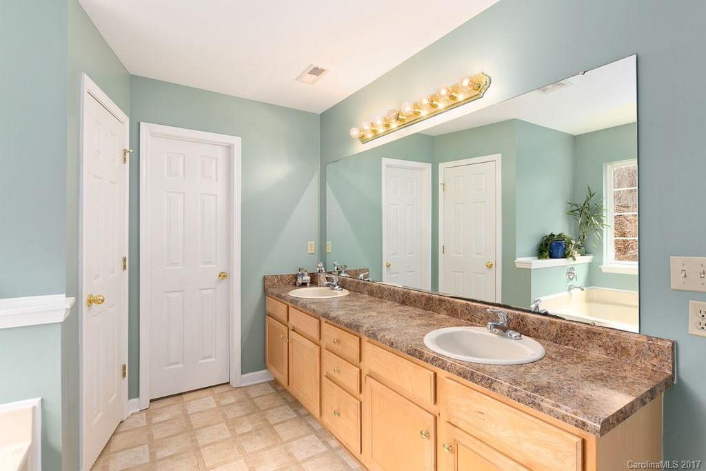 64 Carolyn Drive Candler NC 28715
