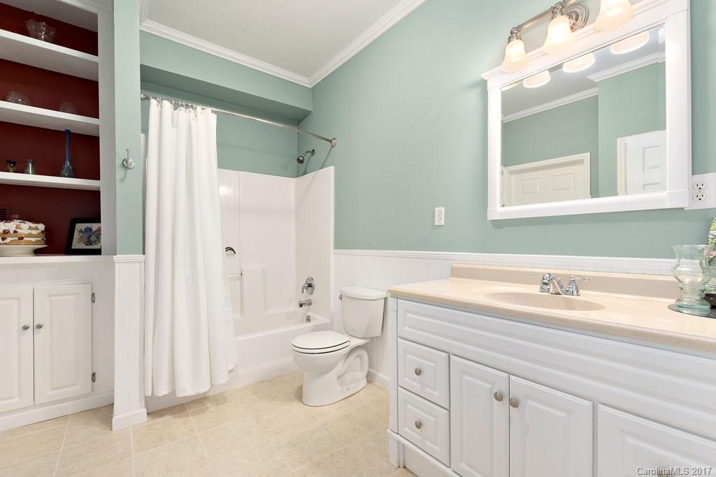 64 Carolyn Drive Candler NC 28715