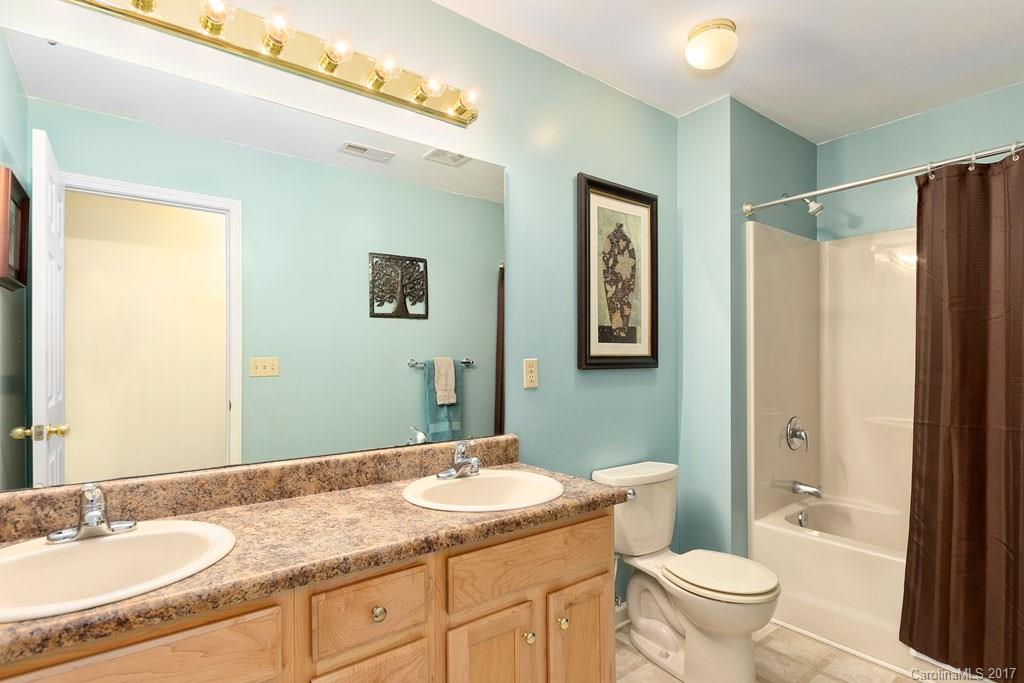 64 Carolyn Drive Candler NC 28715