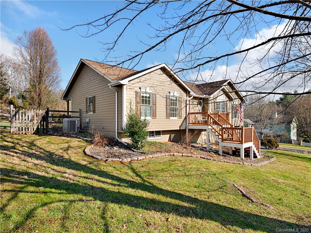 15 Mallory Meadows Court Arden NC 28704