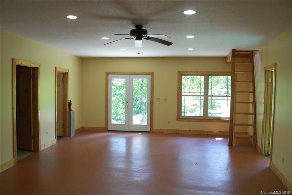 374 Chandler Cove Road Marshall NC 28753