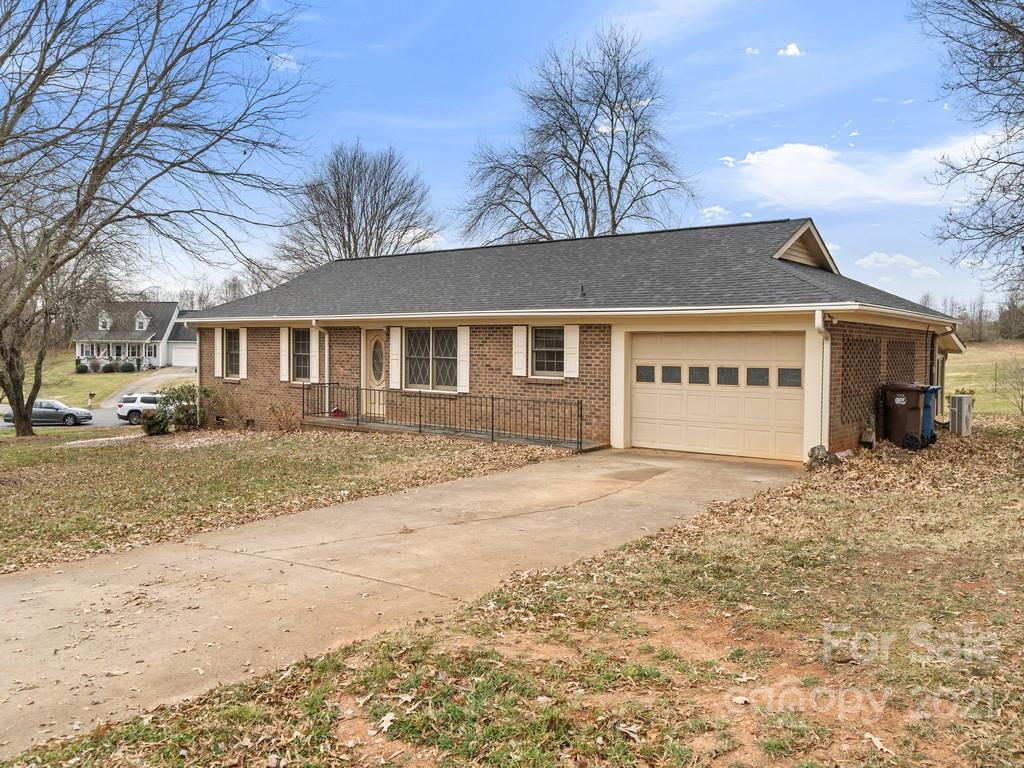1757 Hamilton Street Hickory NC 28602