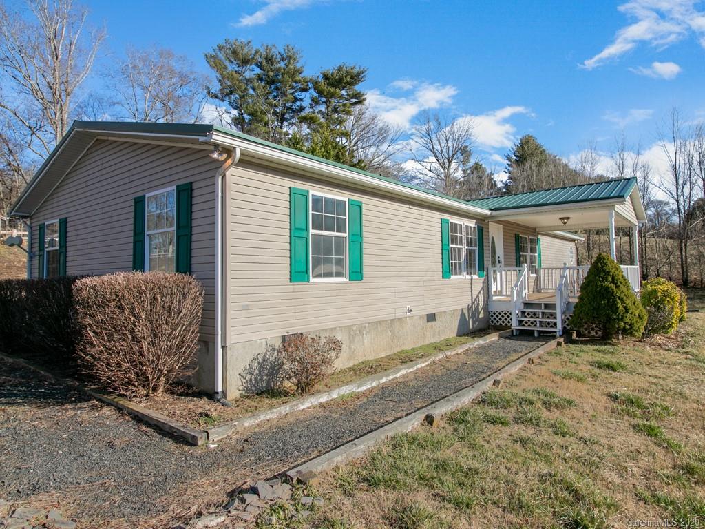 7 Crescent Drive Burnsville NC 28714