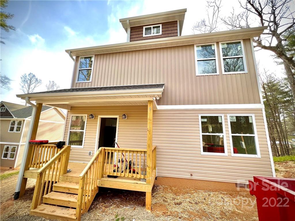 15 Dahlia Drive Weaverville NC 28787