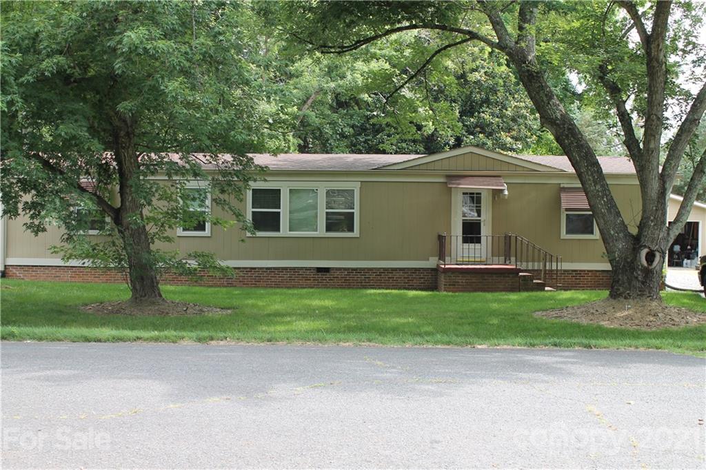 9709 Heathfield Court Charlotte NC 28215