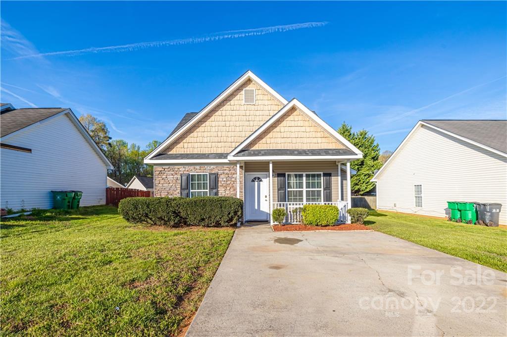 1921 Nigel Court Charlotte NC 28213