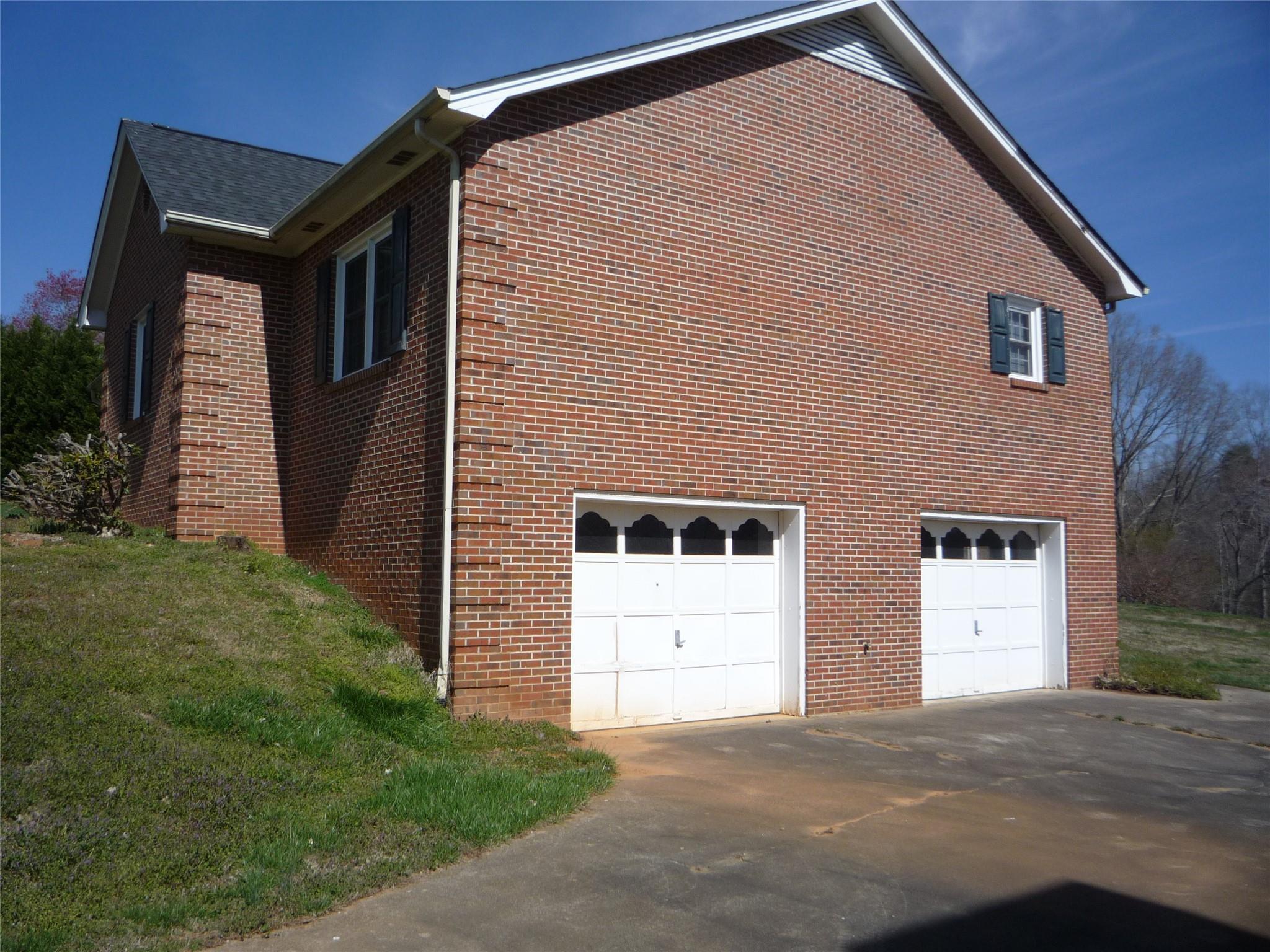 4998 Twin Lake Drive Granite Falls NC 28630