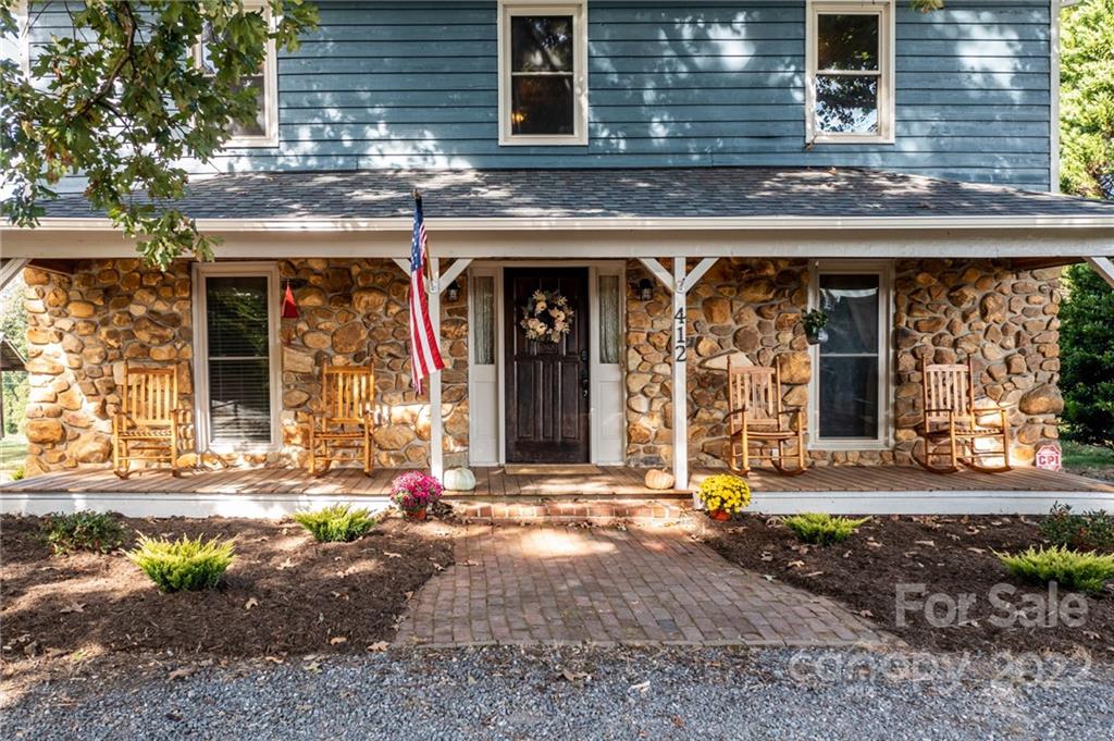 412 Dogwood Drive Hickory NC 28601
