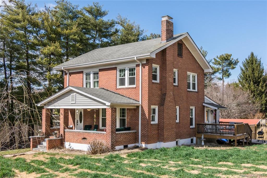 68 Garden Circle Asheville NC 28806