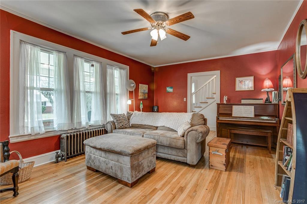 68 Garden Circle Asheville NC 28806
