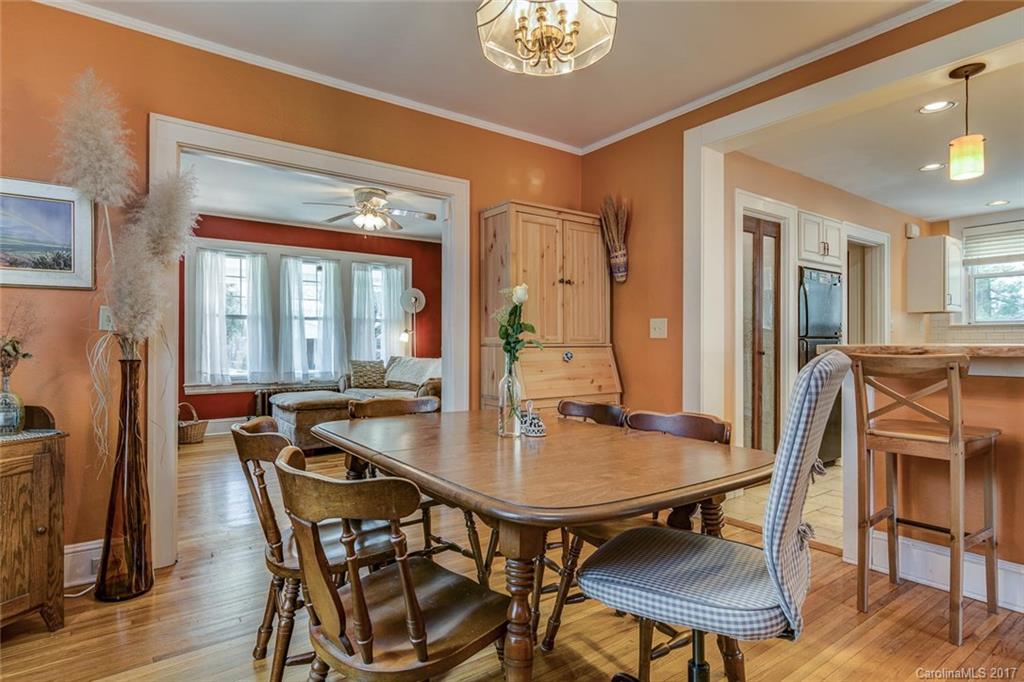 68 Garden Circle Asheville NC 28806