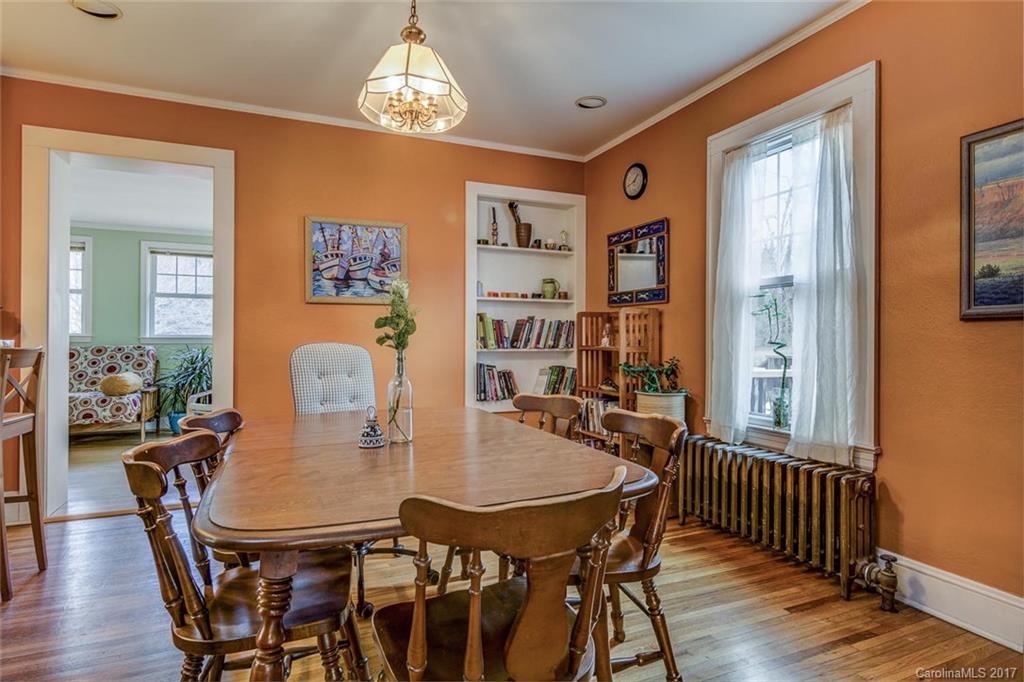 68 Garden Circle Asheville NC 28806