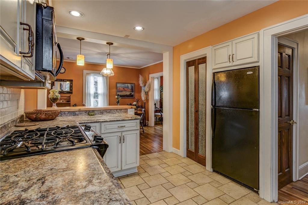 68 Garden Circle Asheville NC 28806