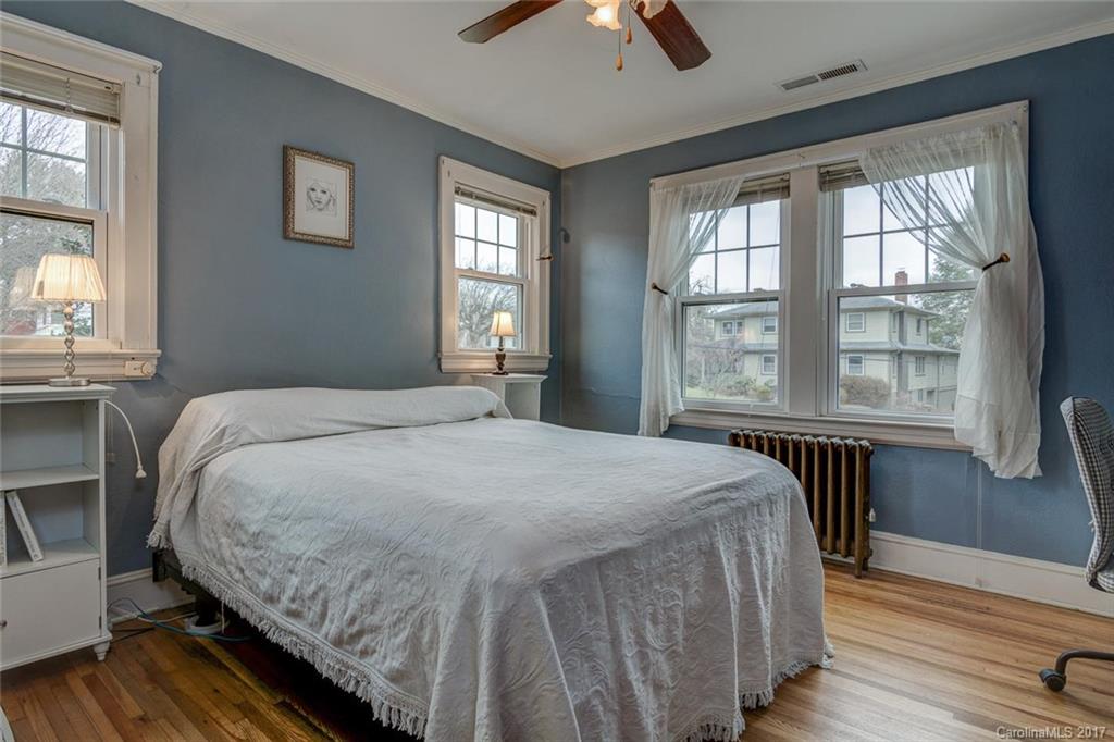 68 Garden Circle Asheville NC 28806