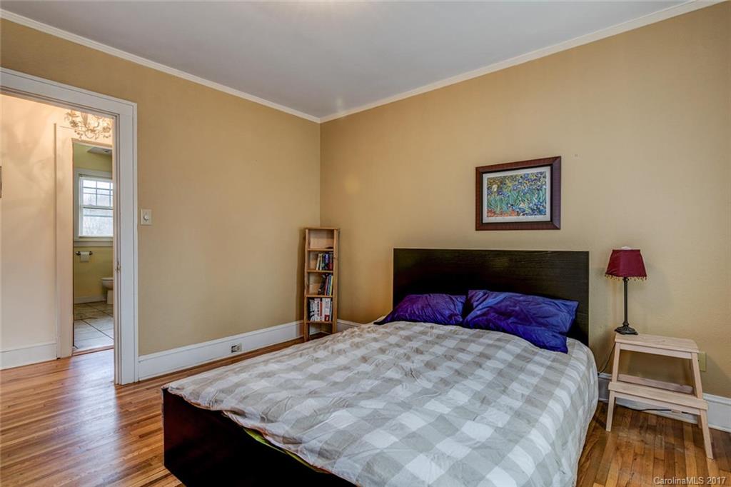 68 Garden Circle Asheville NC 28806