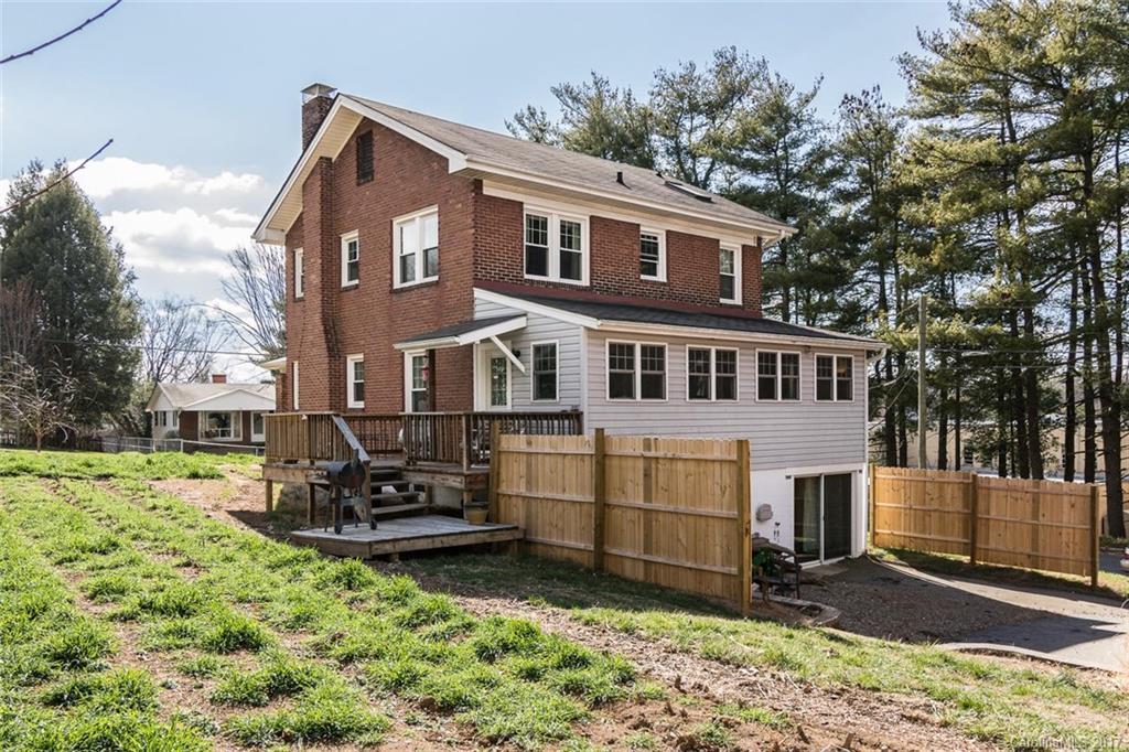 68 Garden Circle Asheville NC 28806