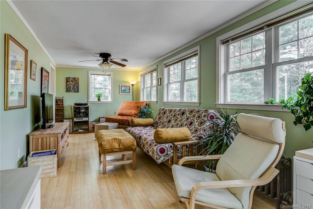 68 Garden Circle Asheville NC 28806