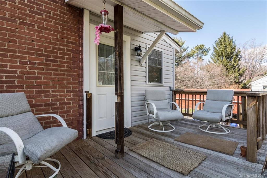 68 Garden Circle Asheville NC 28806