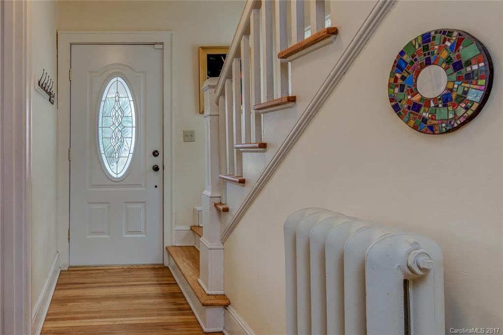 68 Garden Circle Asheville NC 28806
