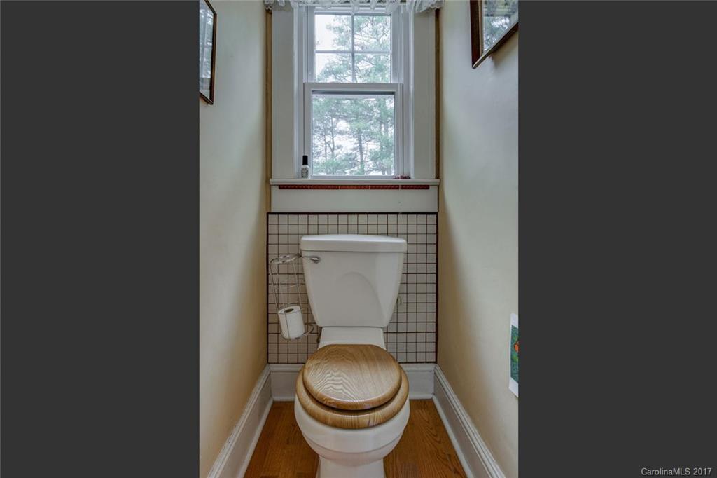 68 Garden Circle Asheville NC 28806