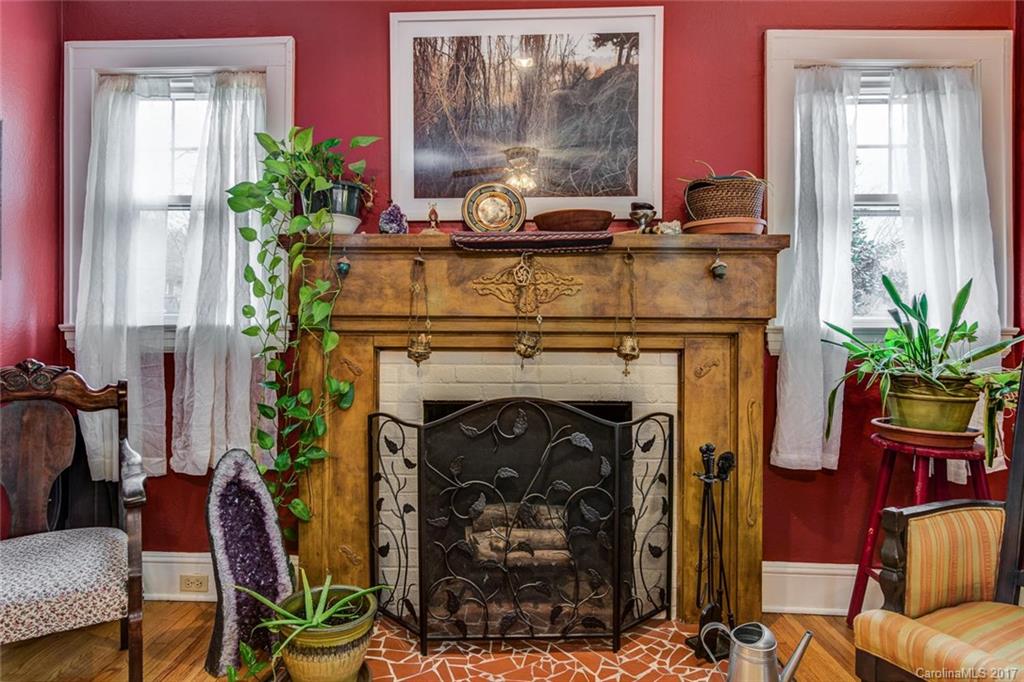 68 Garden Circle Asheville NC 28806