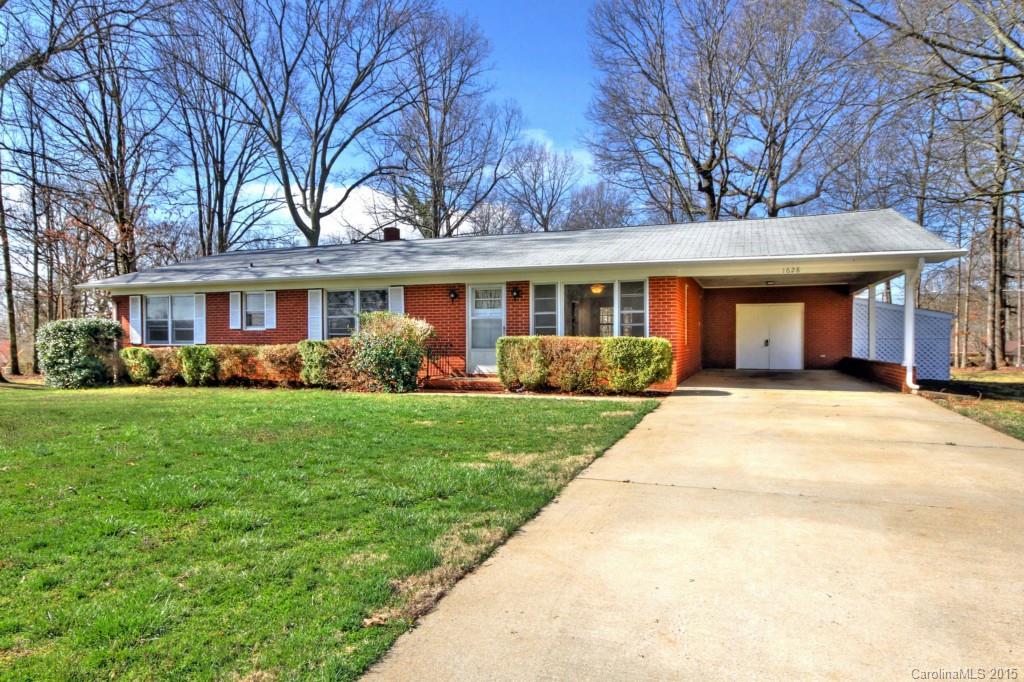 1628 N Barkley Road Statesville NC 28677