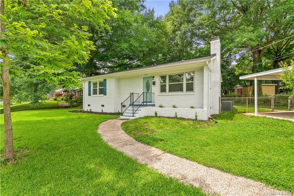 2216 Falmouth Road Charlotte NC 28205