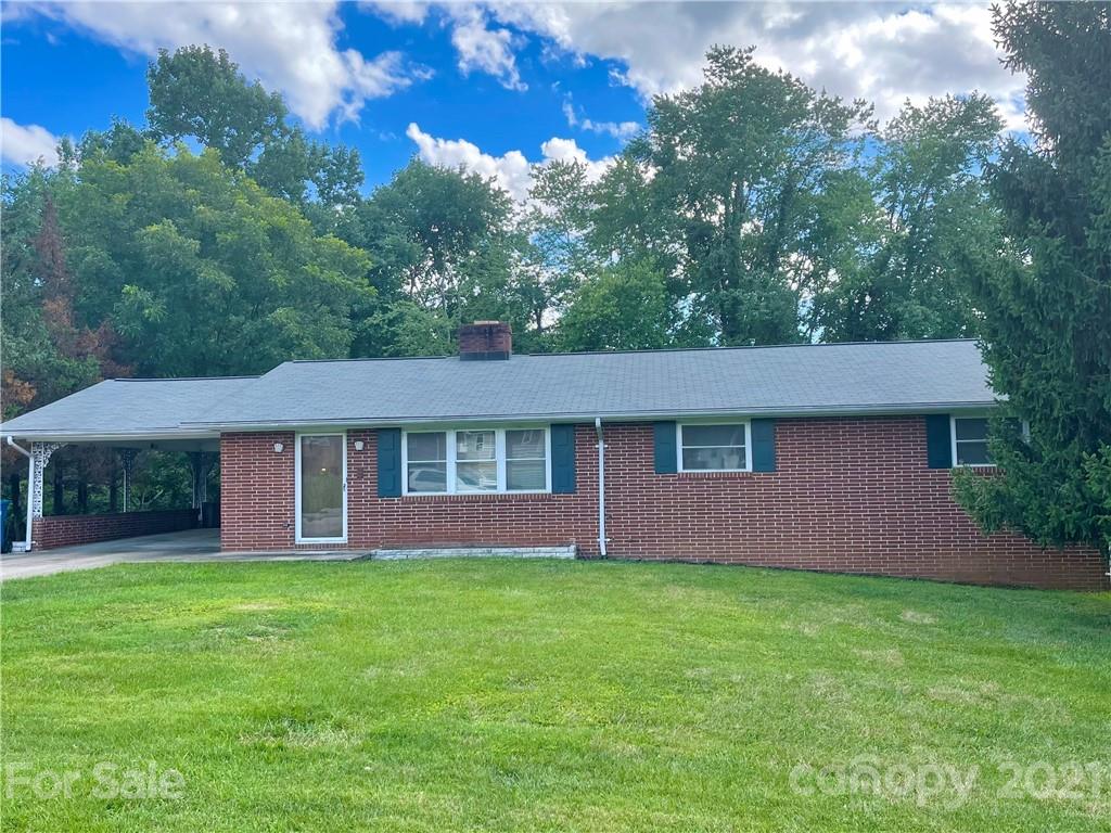 2112 15th Avenue NE Hickory NC 28601