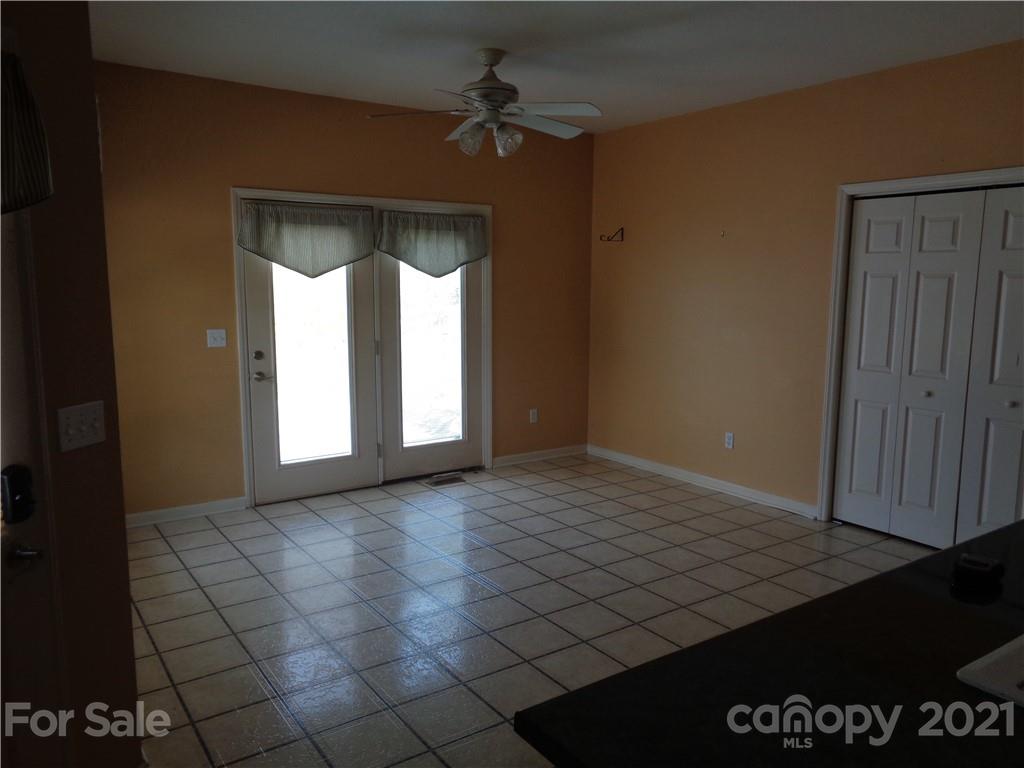 334 Toms Creek Road Marion NC 28752