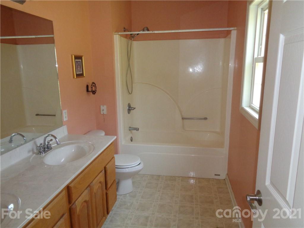 334 Toms Creek Road Marion NC 28752