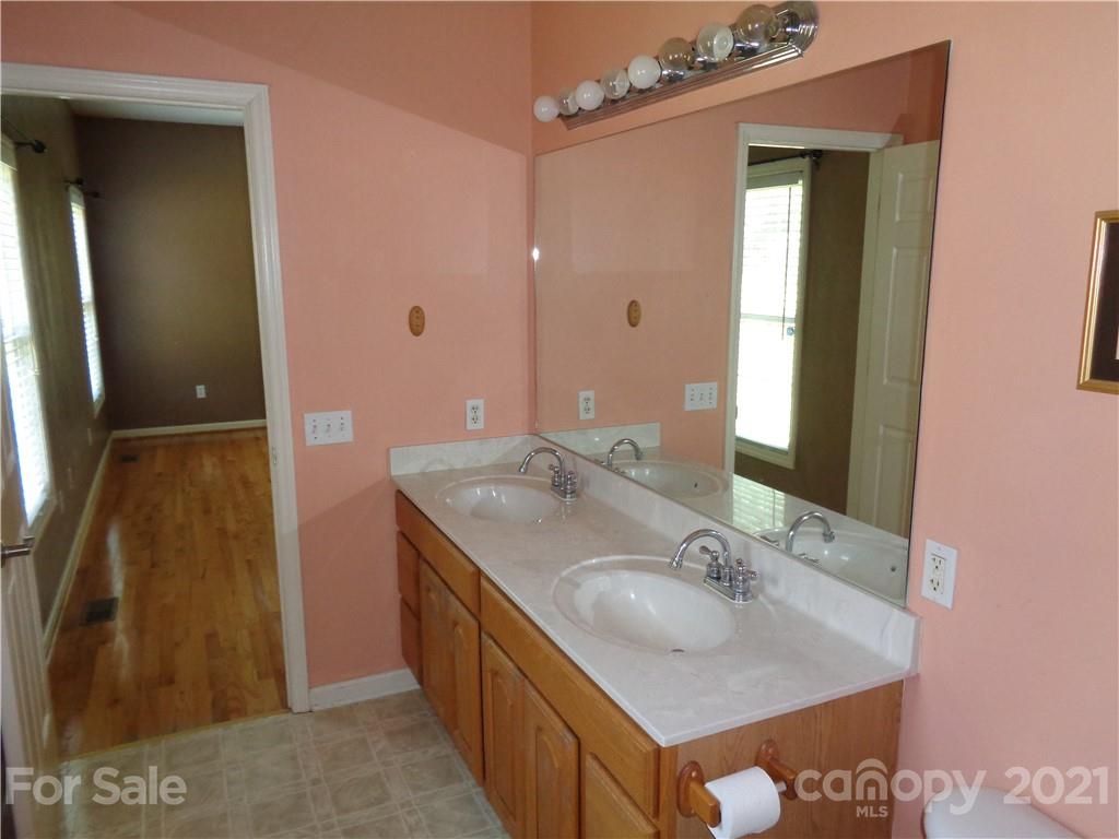 334 Toms Creek Road Marion NC 28752