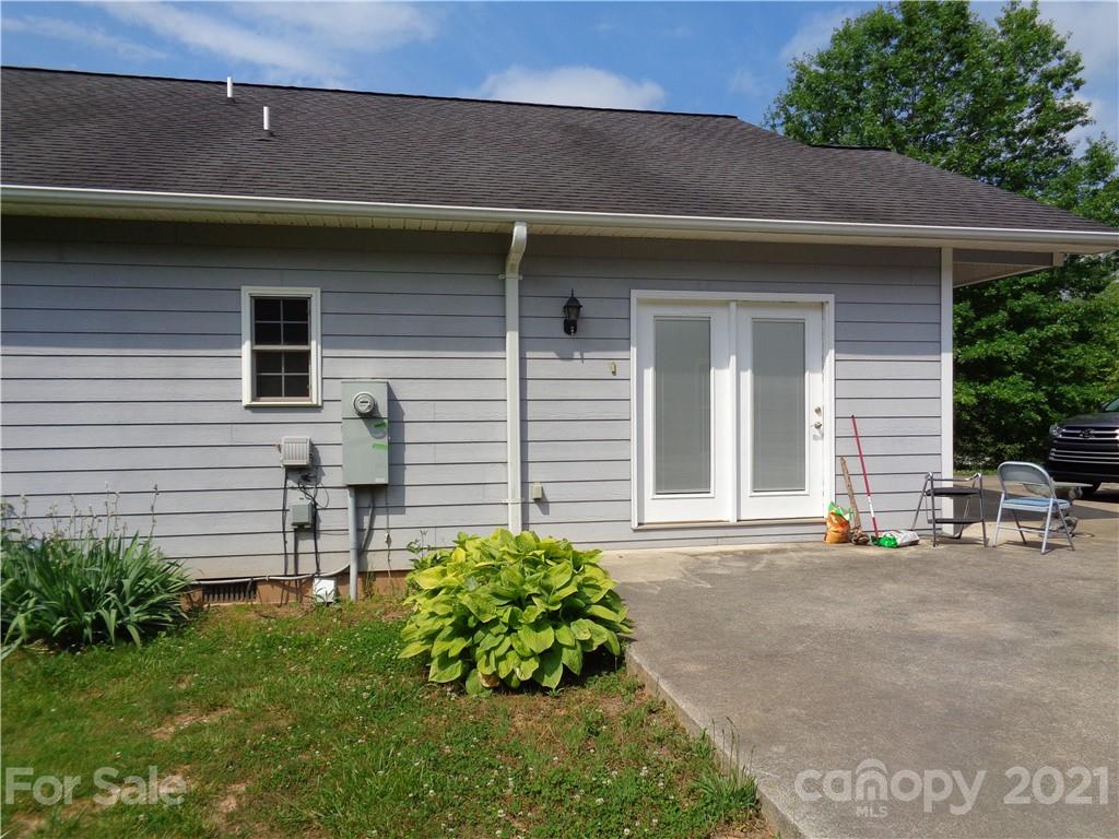 334 Toms Creek Road Marion NC 28752