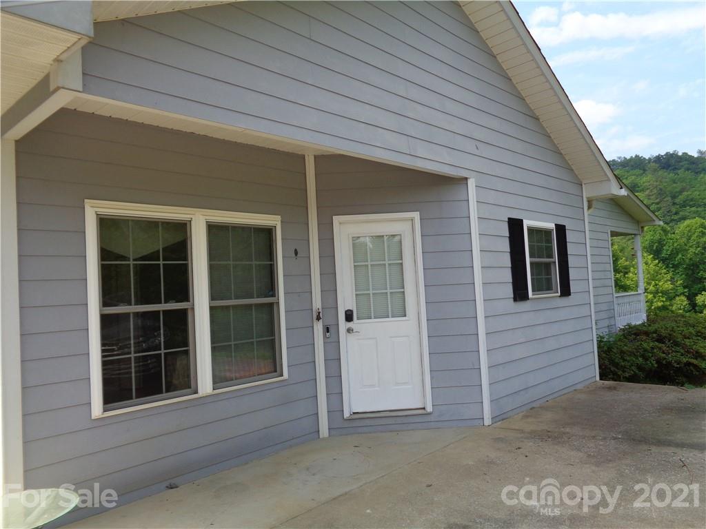 334 Toms Creek Road Marion NC 28752