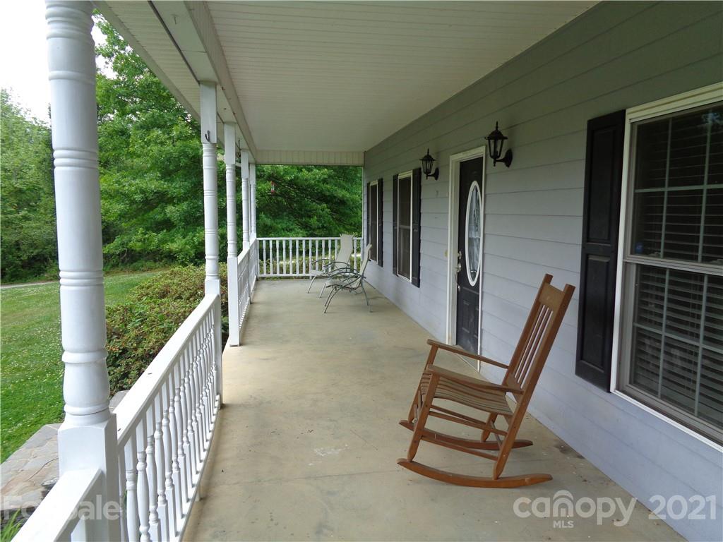 334 Toms Creek Road Marion NC 28752