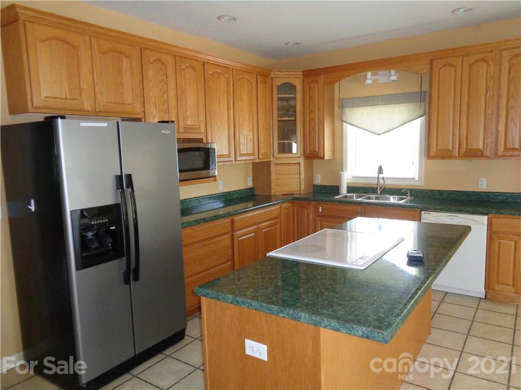 334 Toms Creek Road Marion NC 28752
