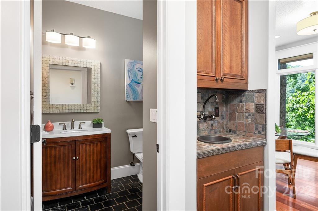331 E Sondley Drive Asheville NC 28805