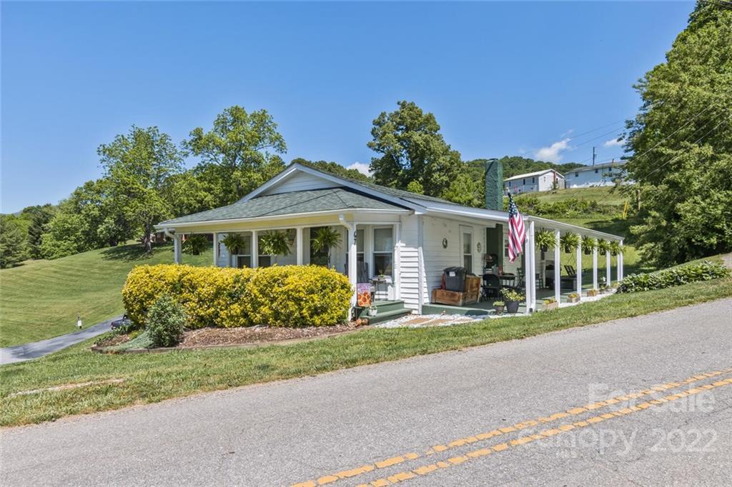 67 Brady Circle Canton NC 28716