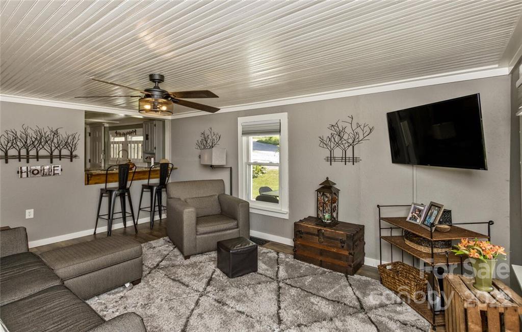 67 Brady Circle Canton NC 28716