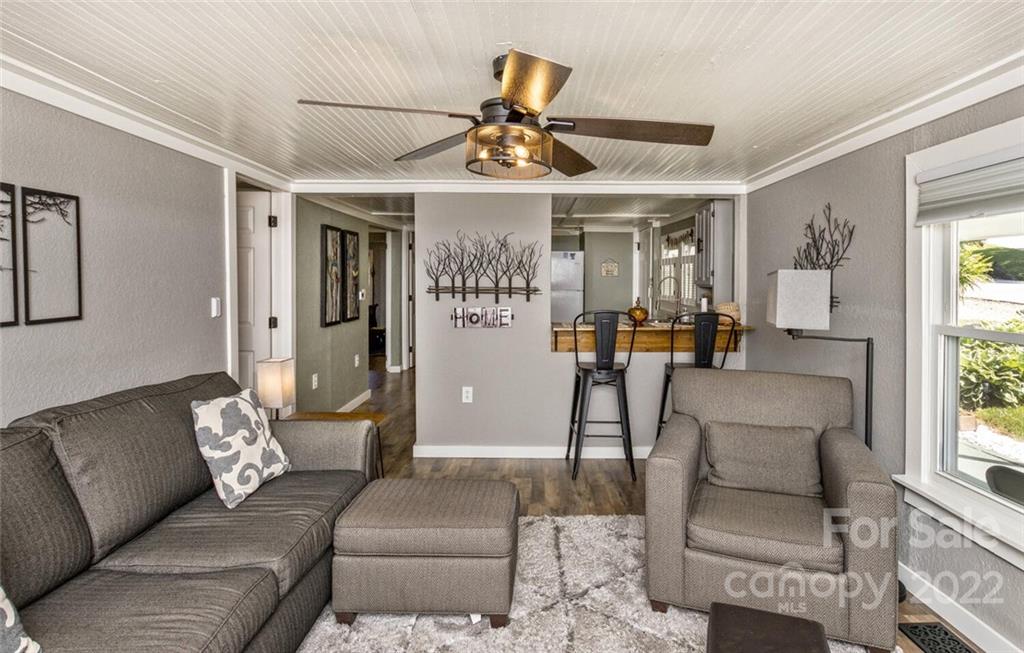 67 Brady Circle Canton NC 28716