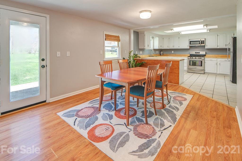 8 Curly Willow Lane Weaverville NC 28787