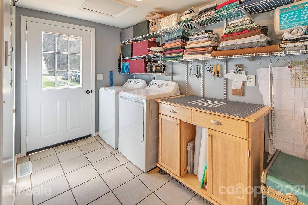 8 Curly Willow Lane Weaverville NC 28787