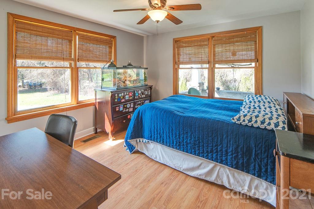 8 Curly Willow Lane Weaverville NC 28787