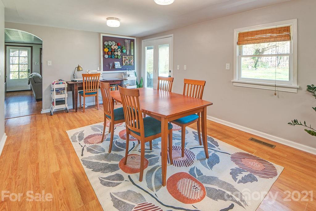 8 Curly Willow Lane Weaverville NC 28787
