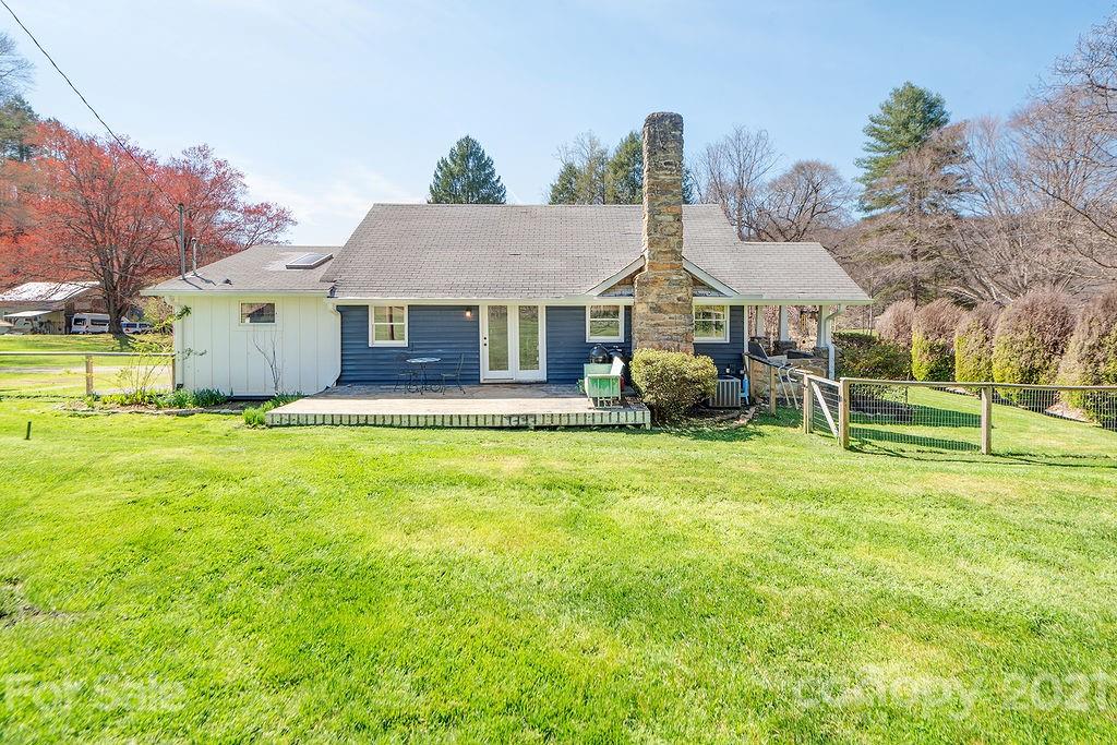 8 Curly Willow Lane Weaverville NC 28787