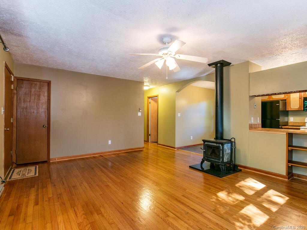 51 Huntington Drive Swannanoa NC 28778